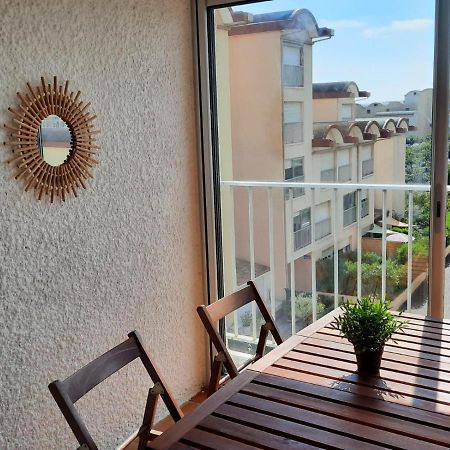 Sur Le Port, Studio Avec Vue Sur La Marina Apartment Gruissan Exterior photo