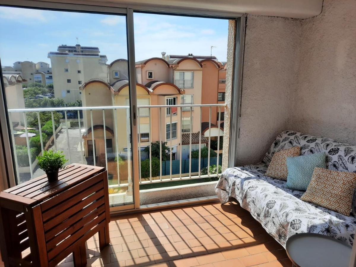 Sur Le Port, Studio Avec Vue Sur La Marina Apartment Gruissan Exterior photo